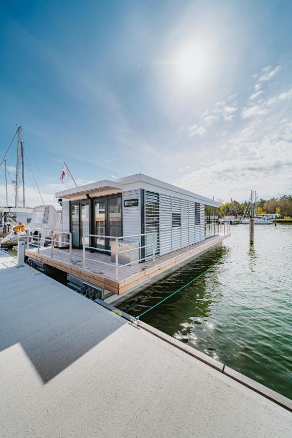 Schwimmendes Ferienhaus "Trinity" Ihr Seahome Auf Der Ostsee Peenemunde Exterior photo